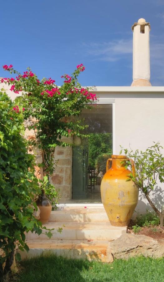 Villa Trulli Il Geco Sognante Ceglie Messapica Exterior foto
